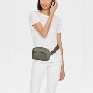 006-NWT Wild Fable Olive Green Fanny Pack Belt Bag.